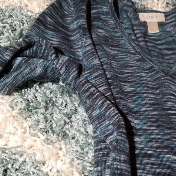 Stunning LOFT Sweater - Picture 4 of 6